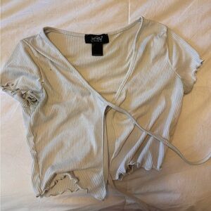 Tie, white crop top